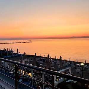 studios-aigialos.hotels-of-thessaloniki.com/