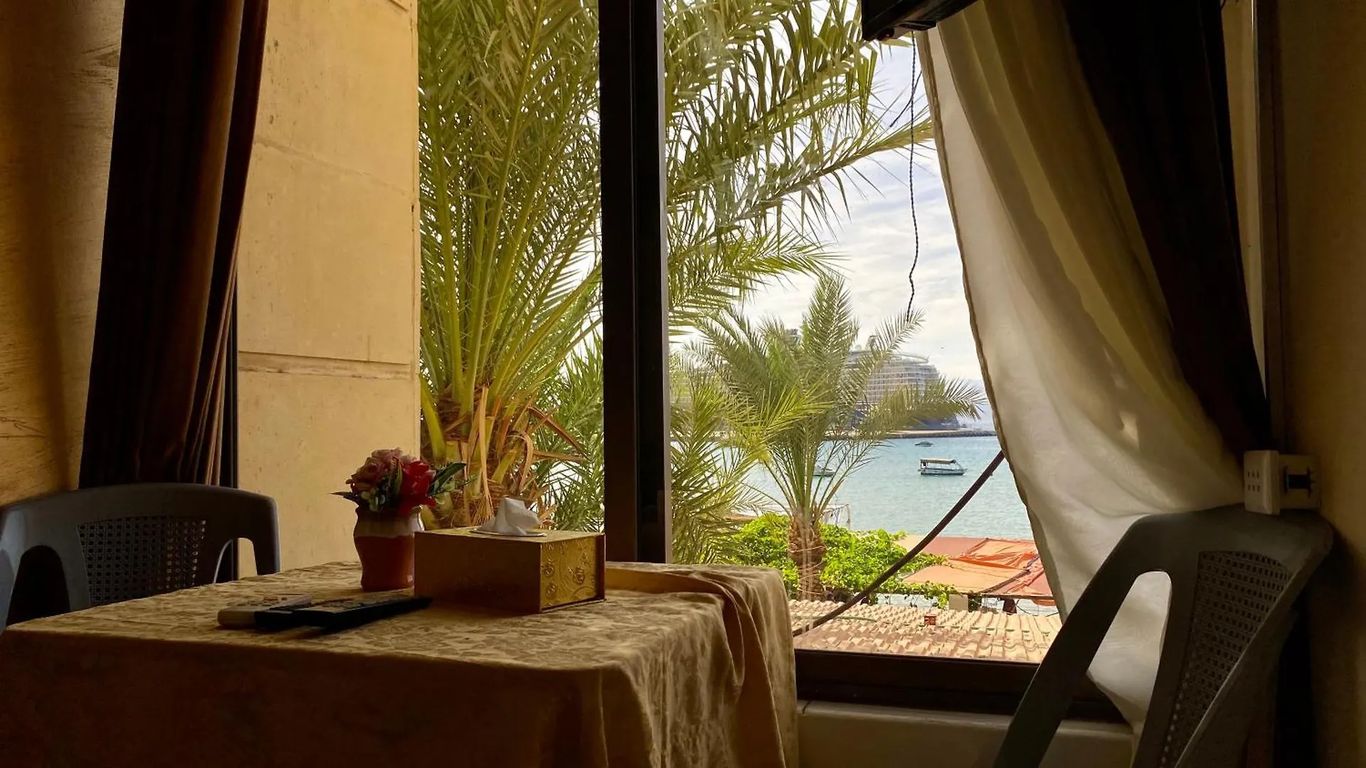 Hostel Al-Amer Beach Hotel Aqaba Jordan