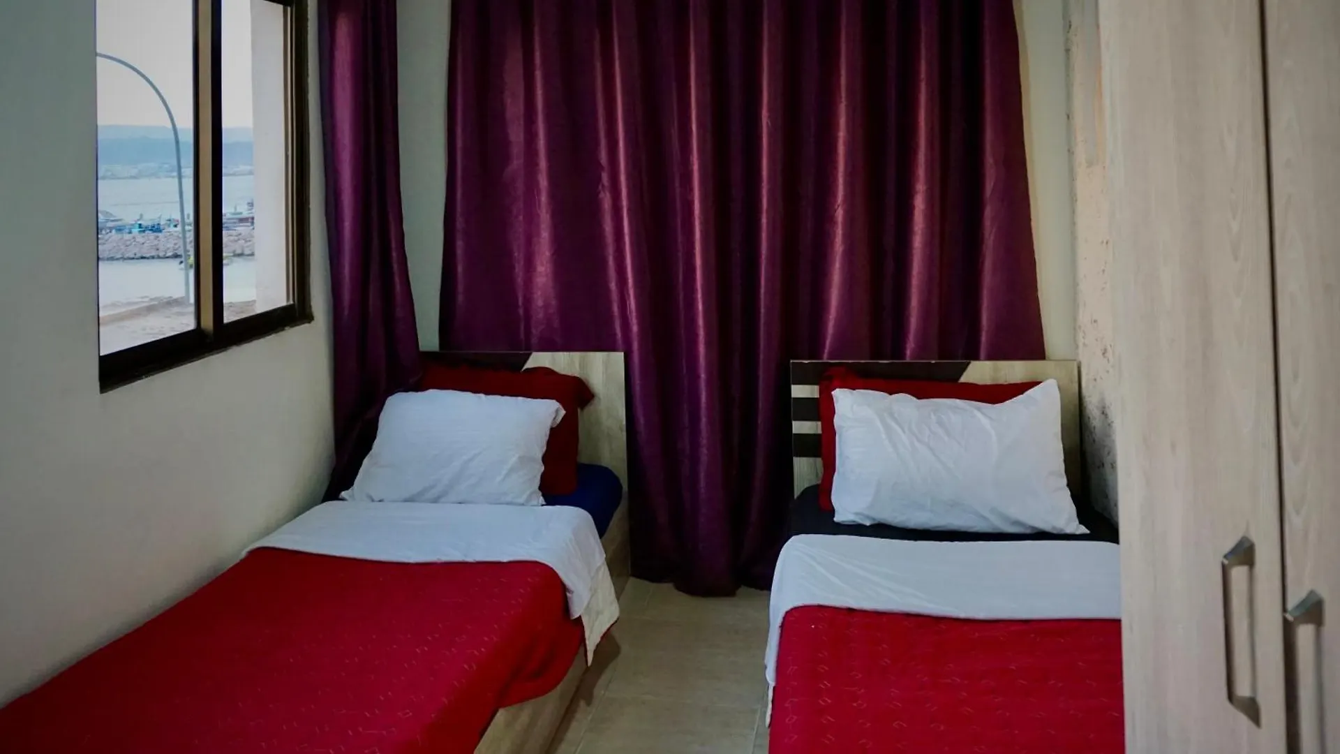 Hostel Al-Amer Beach Hotel Aqaba Jordan